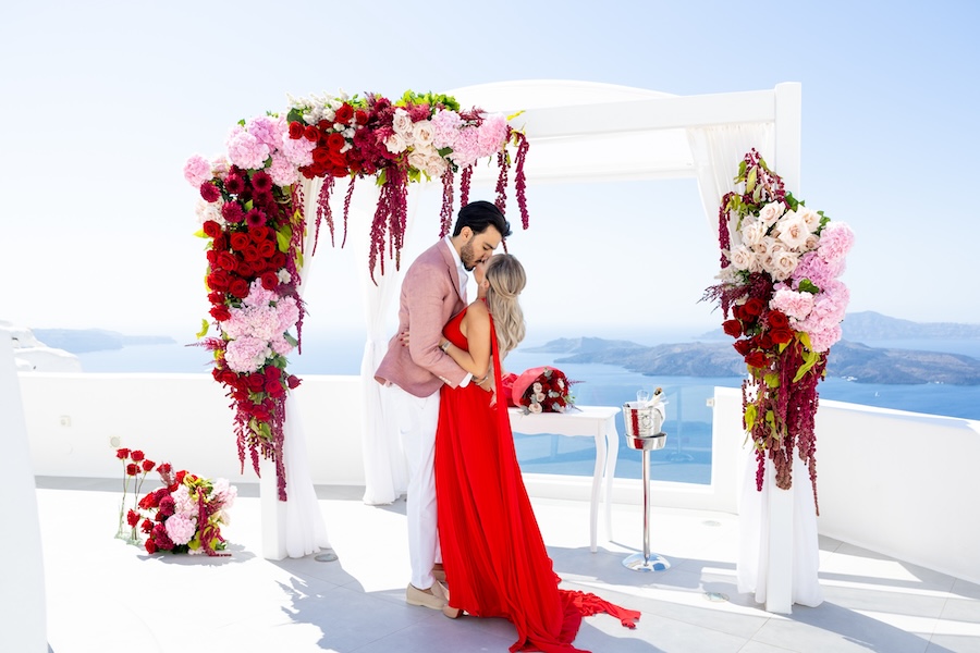 Luxury Marriage Proposals: Why Dubai Couples Are Choosing Greece