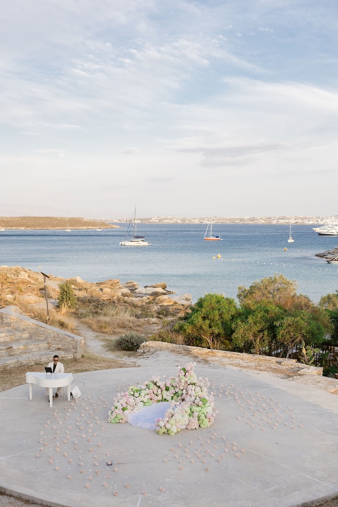 Luxury-Engagement-Setting-Greece